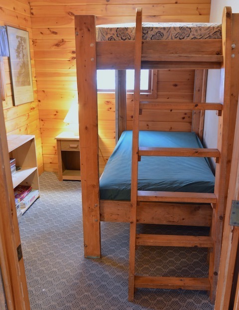 Garden Bunkhouse Bedroom 2